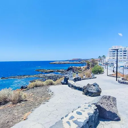 Spacious With Private Garden In Tenerife South San Miguel de Abona