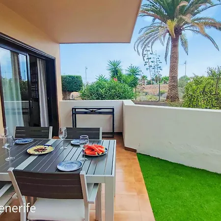 Spacious With Private Garden In Tenerife South Apartment