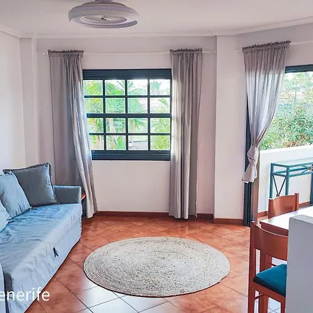 Spacious With Private Garden In Tenerife South アパート サンミゲル・デ・アボナ
